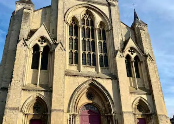 Le Meridien - App Centre-ville Eu (Seine-Maritime)